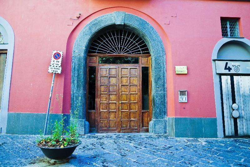 Bed And Travel Apartment Dogana Regia 15 Salerno Exterior foto